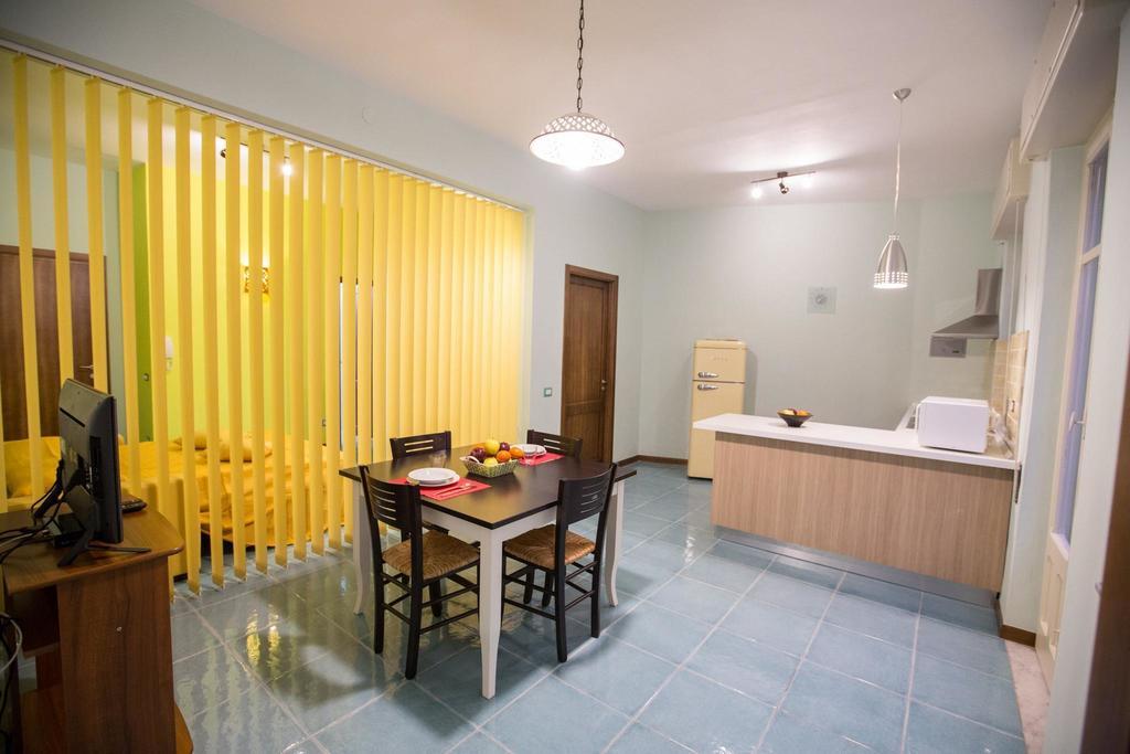 Il Nido Del Sole Apartment Cefalu Ruang foto