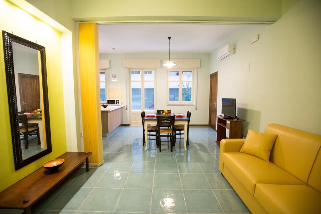Il Nido Del Sole Apartment Cefalu Ruang foto